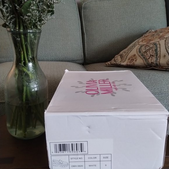 New in box Olivia miller chunky loafers size US 9 - Picture 4 of 4